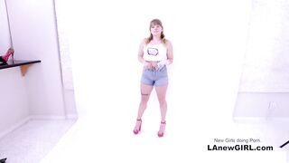 Beautiful young lesbian Teens lick pussies
