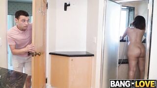 Horny Neighbor Valentina Jewels