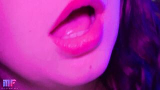 Gentle close-up blowjob with cum in mouth