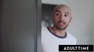 Kimmy Kimm Fucks Spying Roommate Oliver Davis!