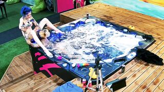 Girls getting dirty on 24/7 live streams