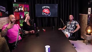 Naughty black girl gives a blowjob to a black guy's dick and measures it after he says he's not eating ass and that he never accepted money for... - black Top Delícia (SHEER/RED)