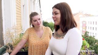 Pralles Verwöhnprogramm: Marina & Natascha unter der Dusche