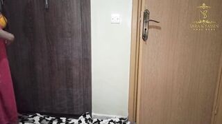... فيلم عربي اباحي قصير، دقيت الباب على خالتي في الشومبر تعطيني حوايجي Fucking my Aunt in his room