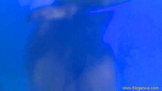 Indian Beauty Exposes Her Best Bits