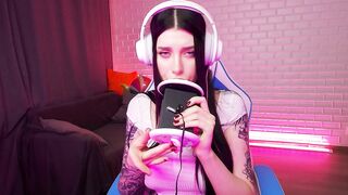 Orgasmic Asmr Gorgeous Babe Licking and Sucking.