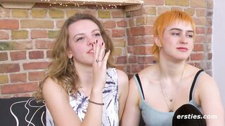 Ersties - Leidenschaftlicher lesbischer Sex mit Emi und Lilith