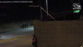 Young is caught by the beach security camera. ( Full video in xvideos red )