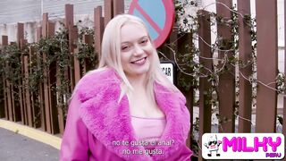 Rubia europea de grantes tetas folla con un fotografo pervertido
