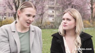Ersties - Nina C und Emma K haben Analsex mit einem Strapon.