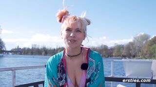 Ersties - Flexy's sexy Bootstrip mit analer Penetration
