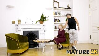 MATURE4K Mature interviewee didnt want to talk but be banged by the guy
