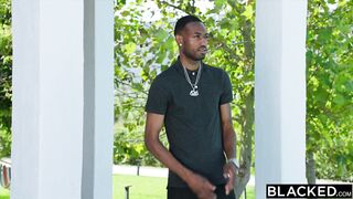 BLACKED BBC-Loving Beauty Lisa Is A Pro At Sealing The Deal
