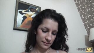 HUNT4K. Guy needs cash so why watches how his lovely babe Jocelyne Z gets dirty