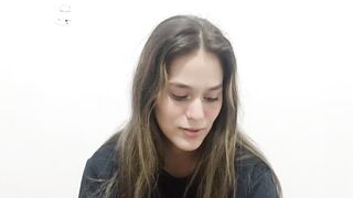 my stepsister arrives bored and I fuck her for fun