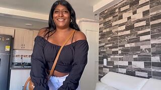 BEAUTIFUL BIG ASS BABY IN THE SHOPPING CENTER MEETS A STRANGER WHO TAKES HER TO HIS HOUSE AND FUCKS HER BIG ASS