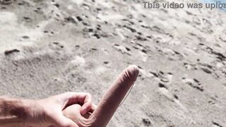 Curvy Stranger Nudist and Voyeur on the Beach. Funny Dildo! "Bye bye!"