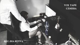 Hidden camera: MY BOSS GAVE ME A MASSAGE, will his wife find out?