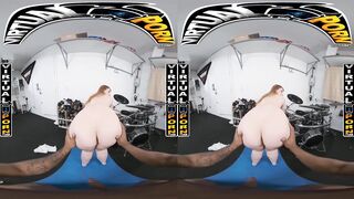 VIRTUAL PORN - Big Beats With Busty Babe Bess Breast In VR