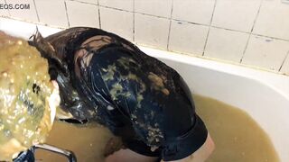 Gothic Girl - Sexy Food Messy WAM