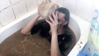 Gothic Girl - Sexy Food Messy WAM