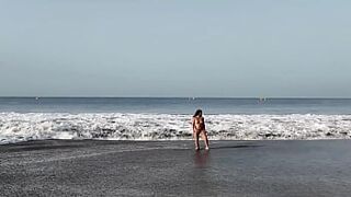 StepMom asks her StepSon to have a Nude Beach PhotoSession