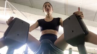 Latina Fitness cums in the gym bathroom silently