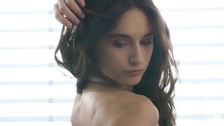 The hottest brunette I have ever seen is named Gloria Sol!