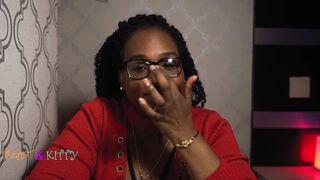 Seducing her client to pound her pussy ( ItsKittyLove Itsthebeast )