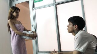 Home delivery goes wrong, he has a really big cock and my little vagina can't take it - Spanish porn