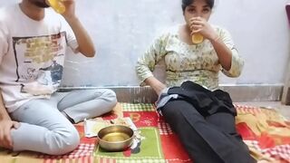 Neighbor bhabhi offered sex xxxsoniya