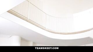 School Girl Jamie Jett Gets Drilled By Big Guy For Snooping Around His House