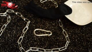 BDSM-DIY: Exciting self-bondage with socks and ice cubes