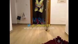 MaReL69 - FOLLOW ME ON TWITTER - I receive the naked pizza delivery man, And a girl arrives, I fuck her in the ass and everywhere. Sign up to see me live: https://www.amateur.tv/registro?p=Ma191b