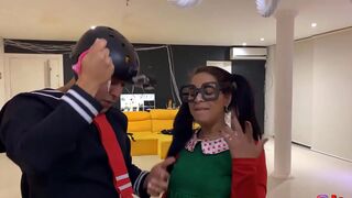 parodia, Kiko and Chika drag the doces and passes
