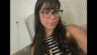 Leaked on the net! College student giving it to the teacher's husband.