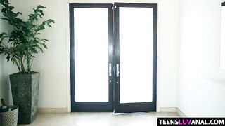 Honey Angel Smalls Takes Anal Fuck