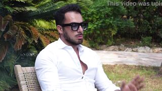 Lena Coxx and The Queen bang two guys on vacation in the south