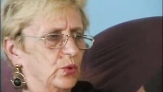 Glasses in semen, fuck upside down. Grandma Chloe