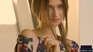 Gorgeous natural Euro MILF Ilvy Kokomo teases and poses