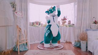 cute dragon dancing