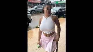 Busty married woman giving her pussy during massage