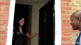 Cuckold British Sisters go black