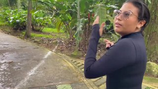 I fuck a BIG DICKED STRANGER in a PUBLIC PARK and we almost GET DISCOVERED!!