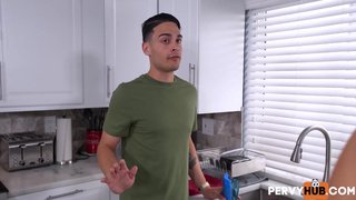 Stepbro Leo’s Cum in Vivian’s Mouth After Big Booty Bang!