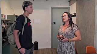 Young Adult Virgin learning from naughty Milf.