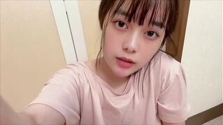[Hairy college girl masturbates] While my step mother was sleeping and taking a bath, I touched my pussy and masturbated with my smelly body.