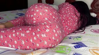 I can't stop watching my Stepdaughter's Ass in Pajamas - My Perverted Stepfather Wants to Fuck me in the Ass