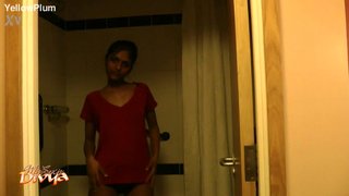 Super Hot Indian Babe Divya In Shower - Indian Porn