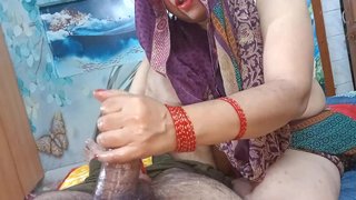 Virgin girl make sex relation with her boyfriend when she was alone her room